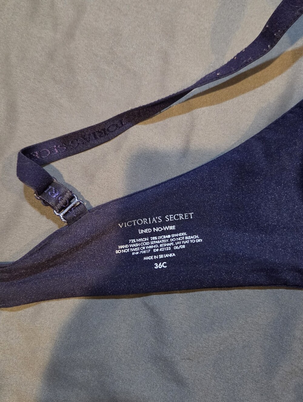 Victoria's Secret Purple Sparkly Lined No Wire Bra Adjustable Straps | 36C - Picture 5 of 8